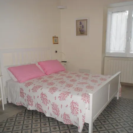 לינה וארוחת בוקר Stella ויקו אקוונסה