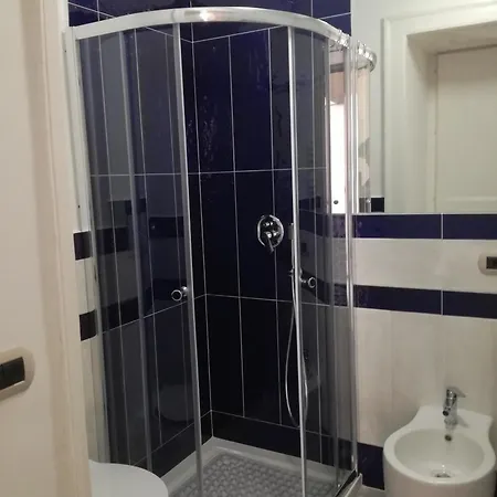 Stella לינה וארוחת בוקר 3*